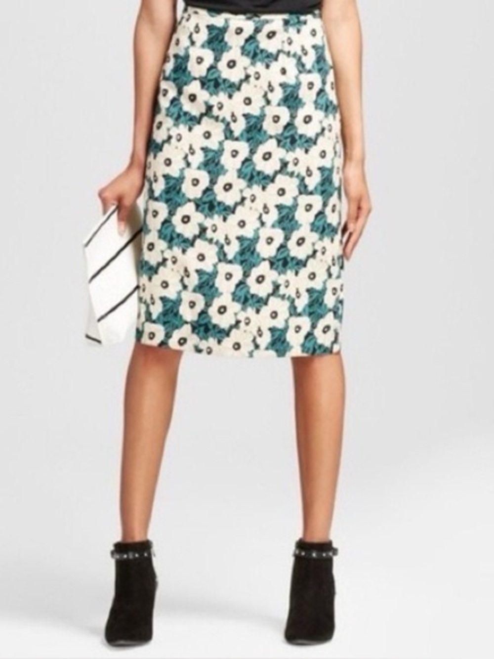 Who What Wear Sz 8 Knee Length Skirt Floral Aline Flowy Green Cream